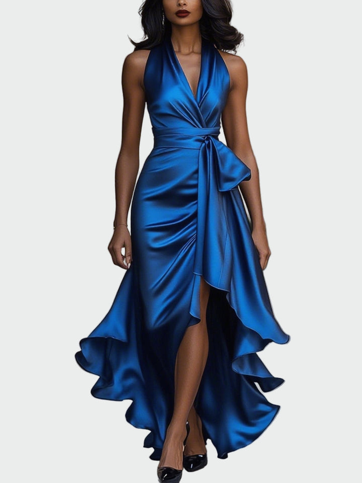 Vestido de Cetim com Laço no Pescoço e Rendas