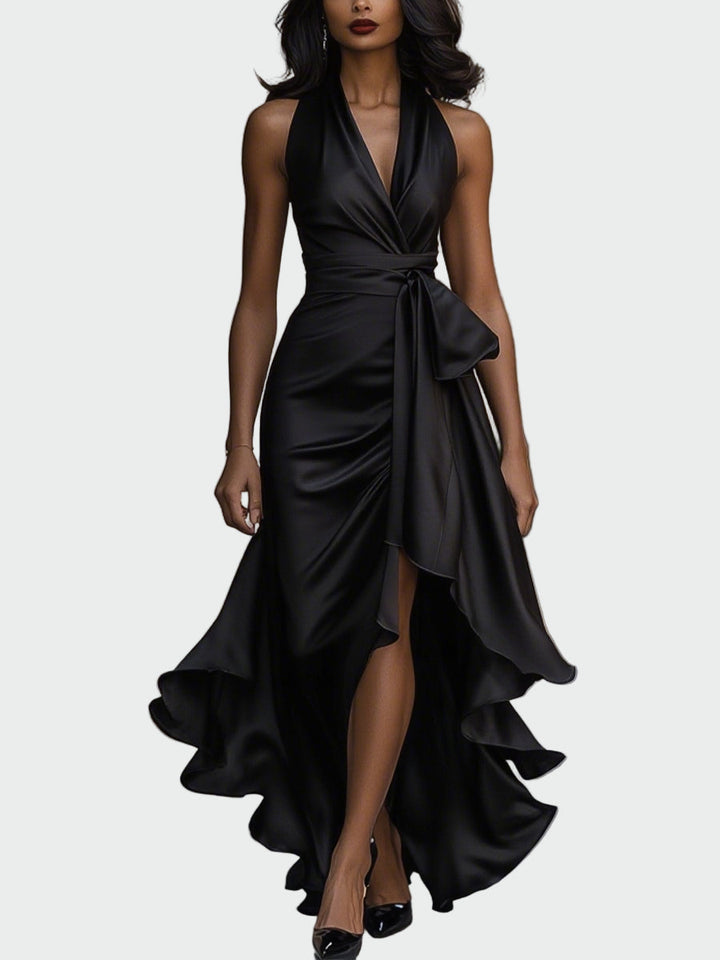 Vestido de Cetim com Laço no Pescoço e Rendas
