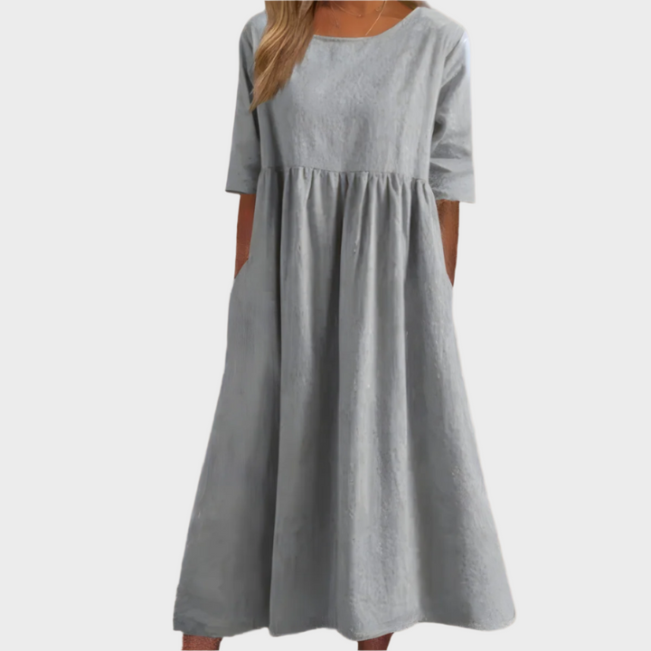 Vestido de Linho com Mangas Curtas e Corte Arejado