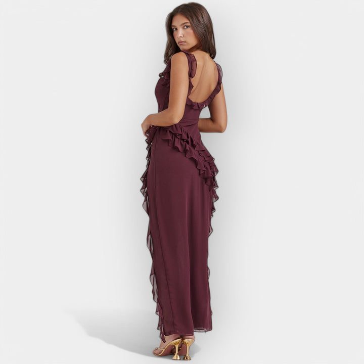 Vestido com Fenda e Babados Reguláveis