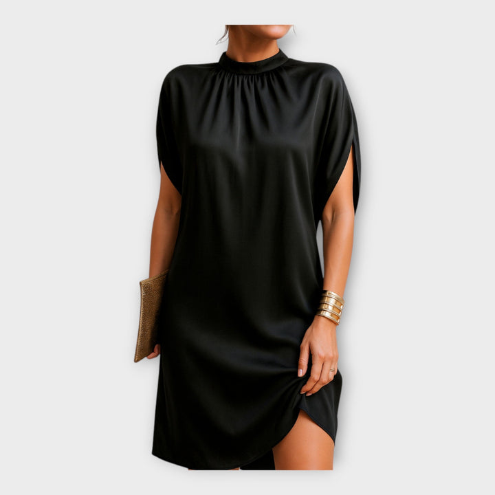Vestido mini elegante com carácter intemporal