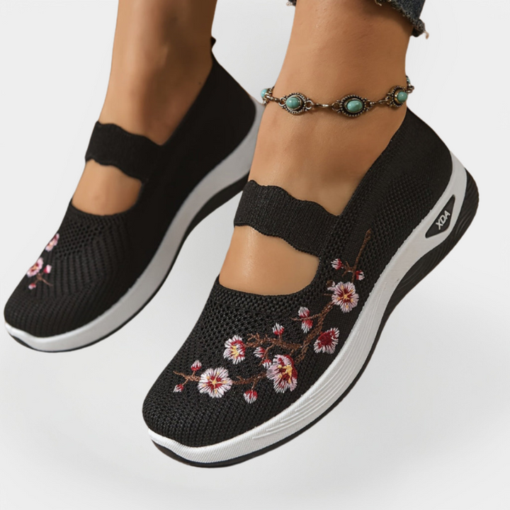 Sapatos Ortopédicos com Bordado de Flores