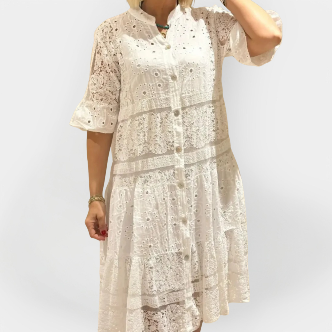 Vestido de Renda com Mangas e Botões Frontais