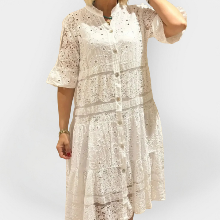 Vestido de Renda com Mangas e Botões Frontais