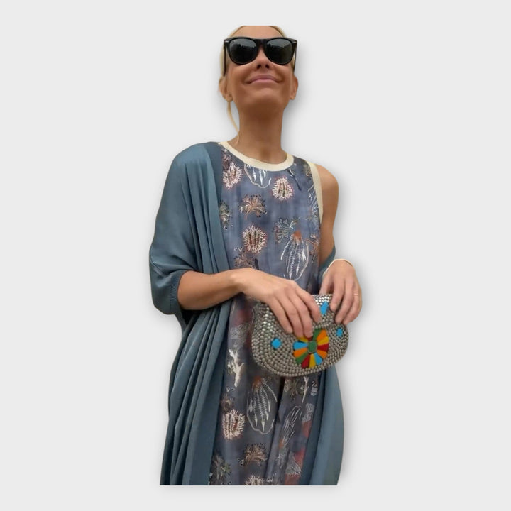 Vestido Maxi com Padrões Discretos