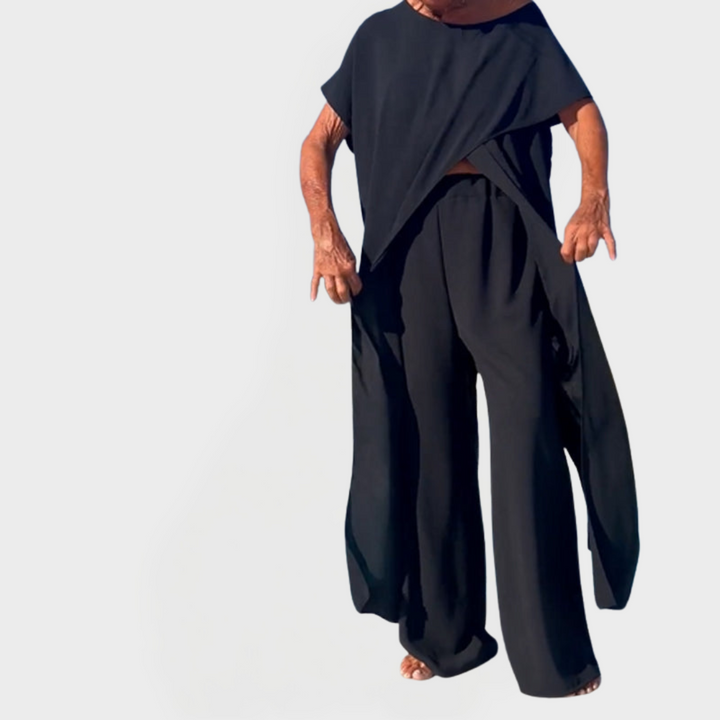 Conjunto com Top e Calças em Tom Uniforme com Decote