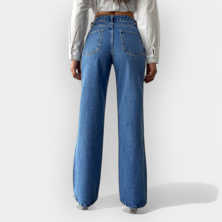 Jeans de Cintura Alta com Corte Larguinho