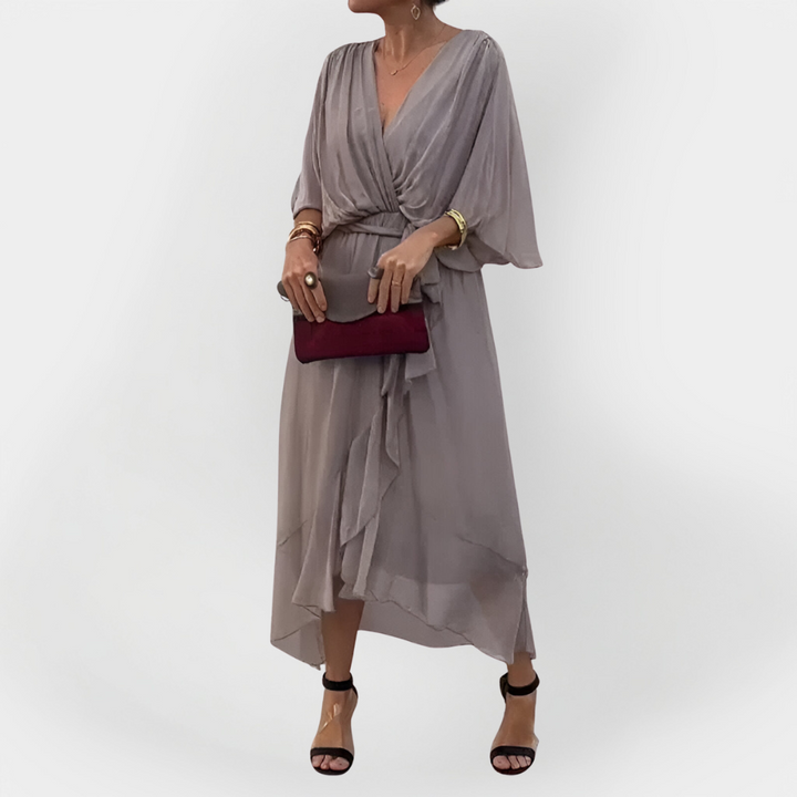 Vestido de Chiffon com Decote em V