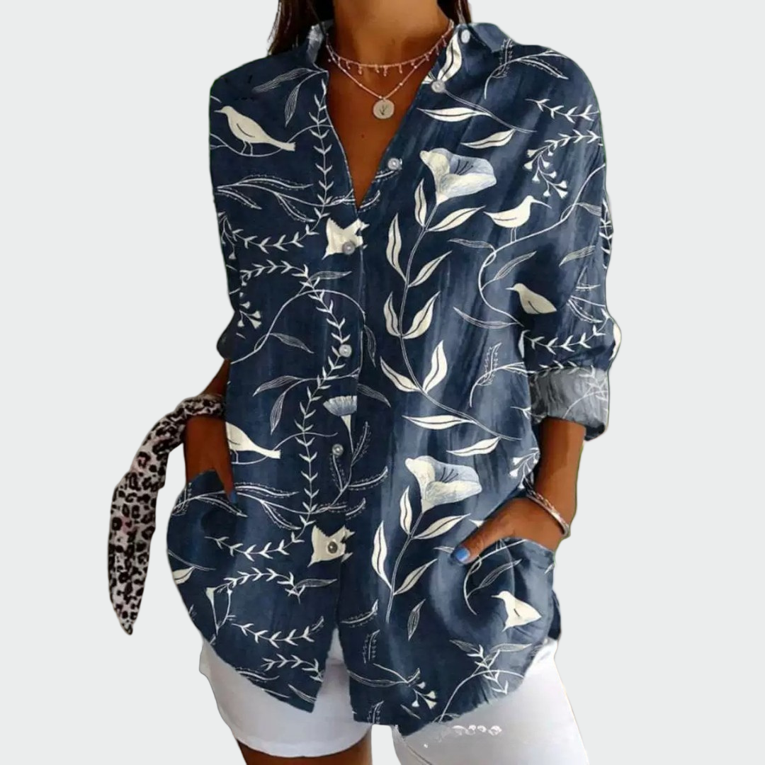 Blusa estilosa com padrão floral
