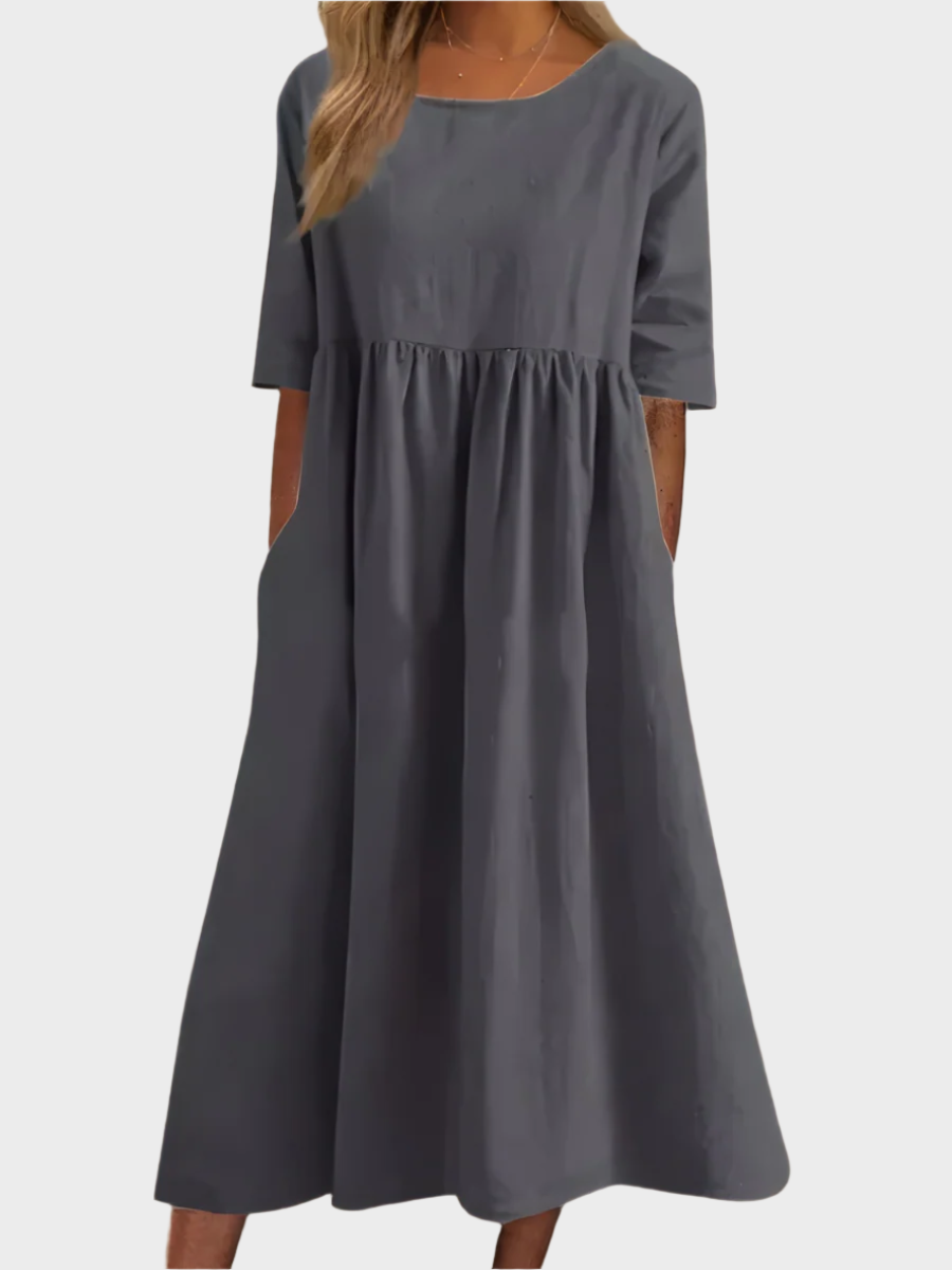 Vestido de Linho com Manga Curta e Corte Arejado