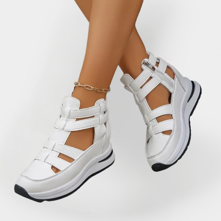 Sandal de Salto Elegante e Leve com Fecho Lateral