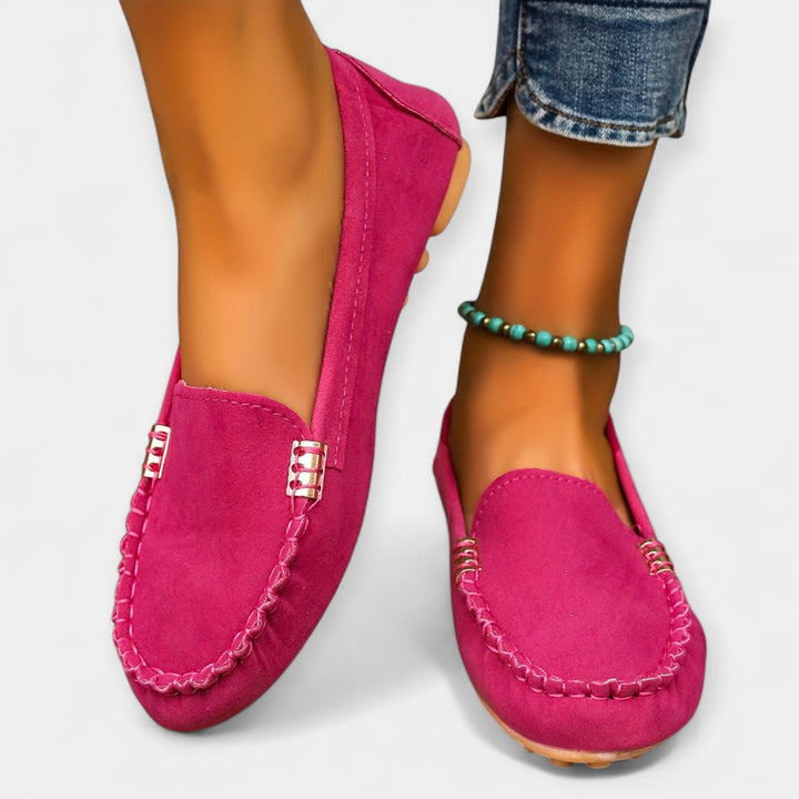 Mocassins com Elementos Metálicos