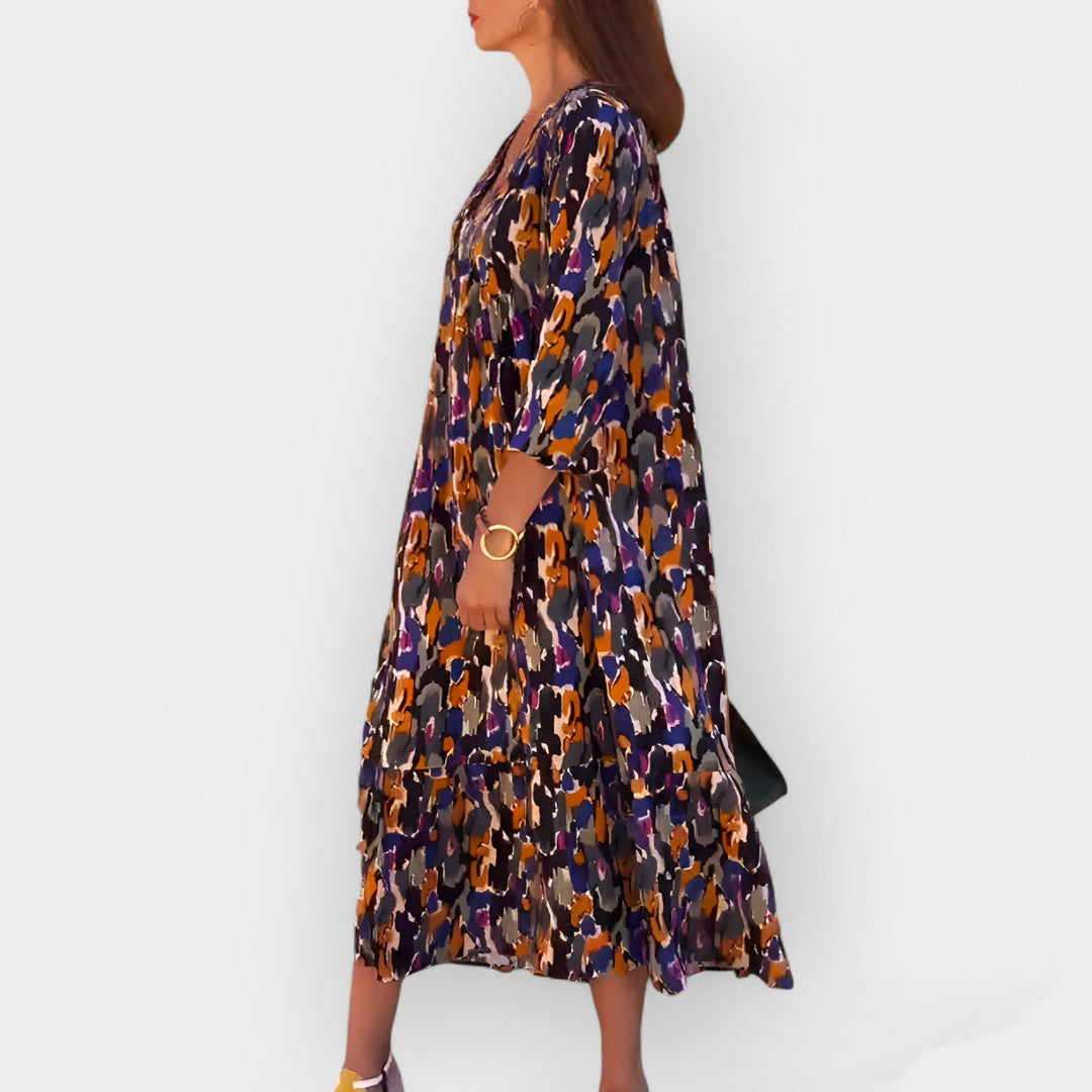 Vestido com Decote em V e Design Retro