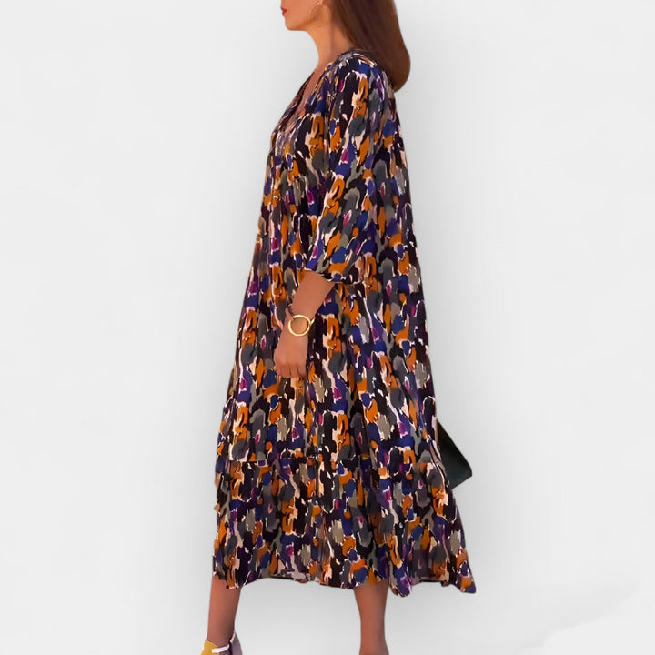 Vestido com Decote em V e Design Retro