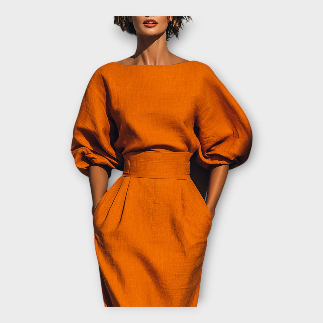 Vestido elegante com design refinado e estética minimalista