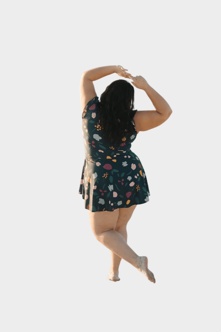 Maiô com Babados e Suporte para os Seios