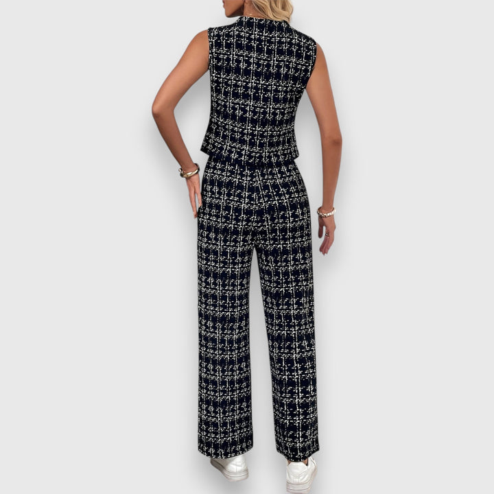 Conjunto de Dois Peças com Decote em V e Calças Correspondentes