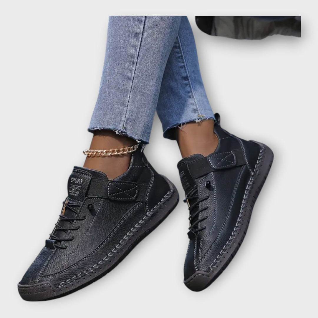 Sapatilhas desportivas com design elegante e prático