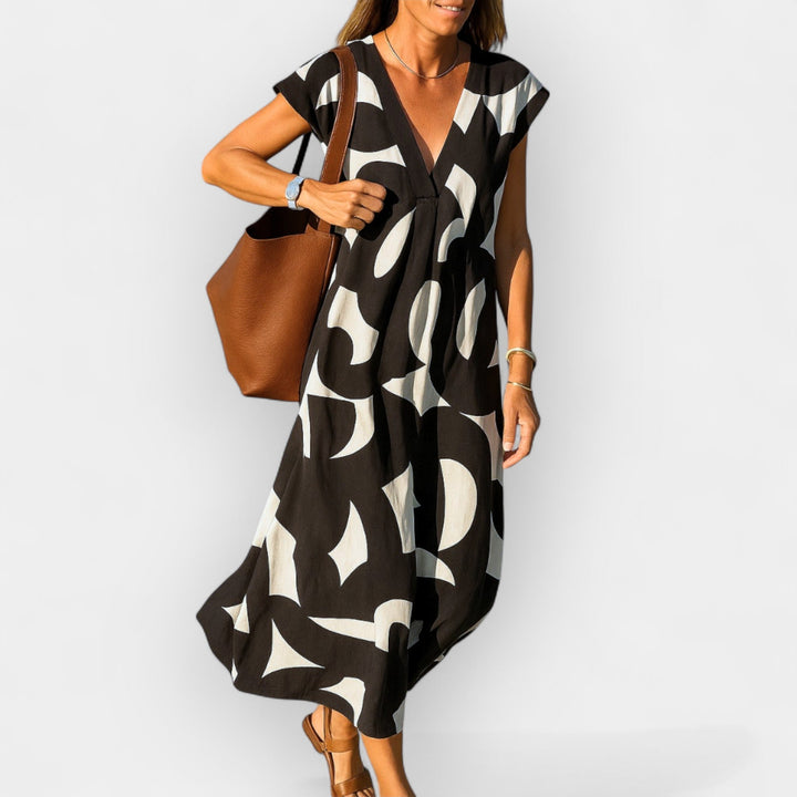 Vestido Arejado com Decote em V e Design Moderno
