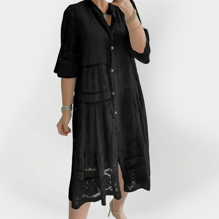 Vestido de Renda com Mangas e Botões Frontais