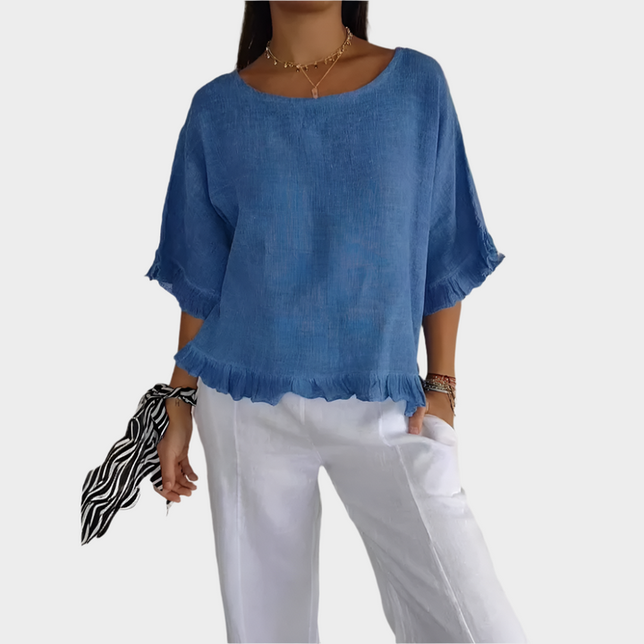 Blusa de Linho Arejada com Costuras e Rendas