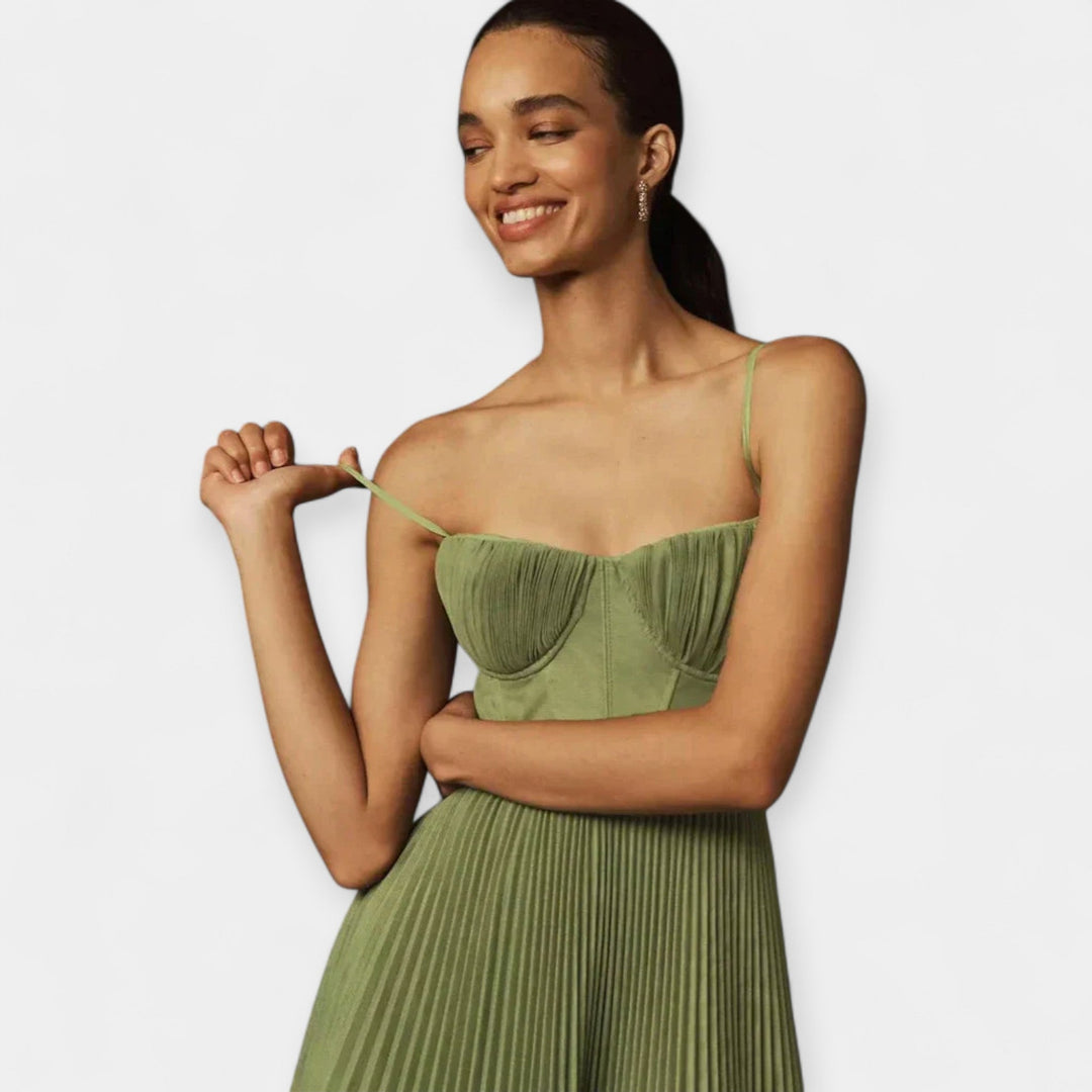 Vestido Midi com Design Plissado e Tule