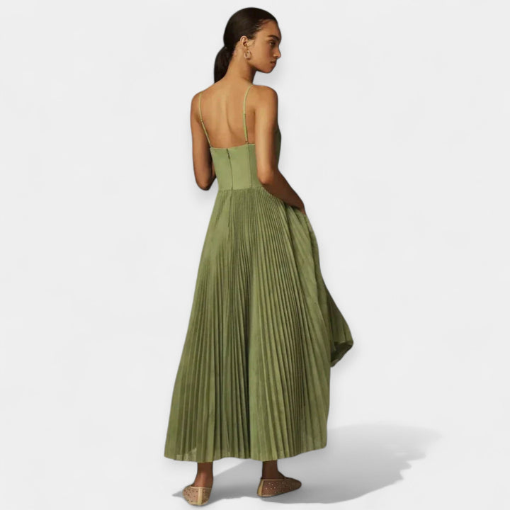 Vestido Midi com Design Plissado e Tule