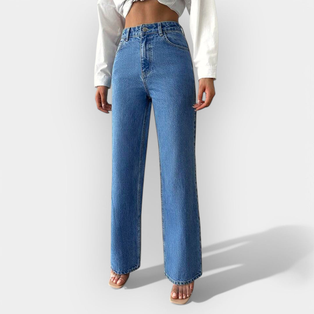Jeans de Cintura Alta com Corte Larguinho