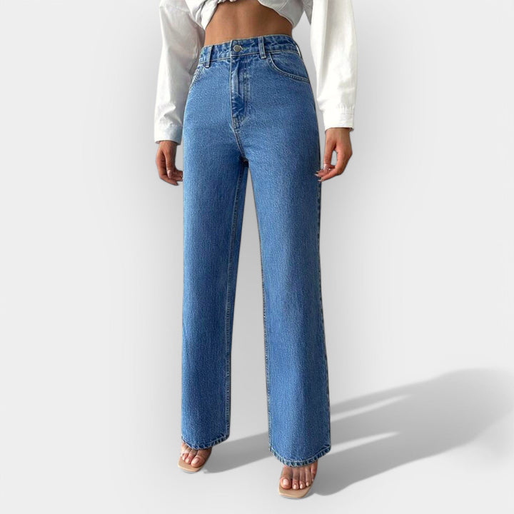 Jeans de Cintura Alta com Corte Larguinho