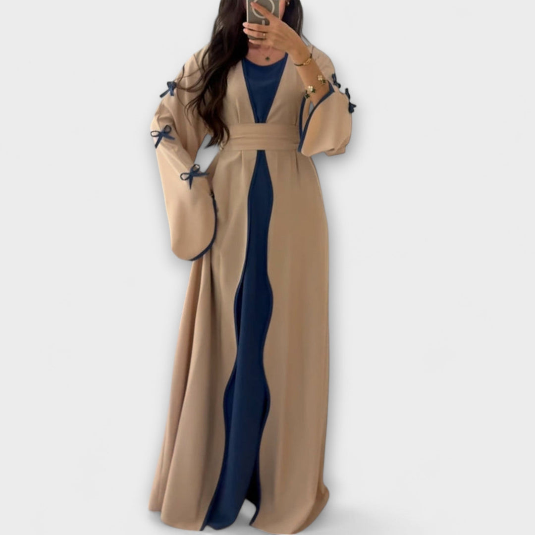 Cardigã Estiloso e Vestido em Combinação com Decoração Listrada