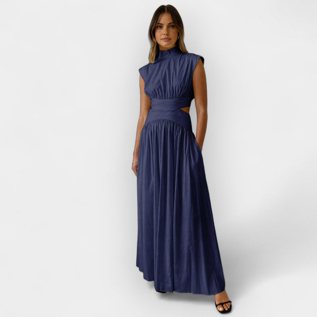Vestido Estiloso com Cortes