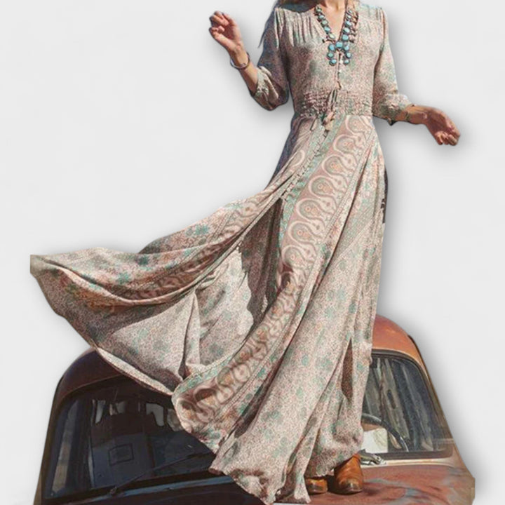 Vestido maxi em estilo boémio suave
