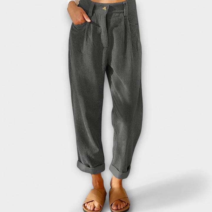Jeans Modernos com Corda Moderna