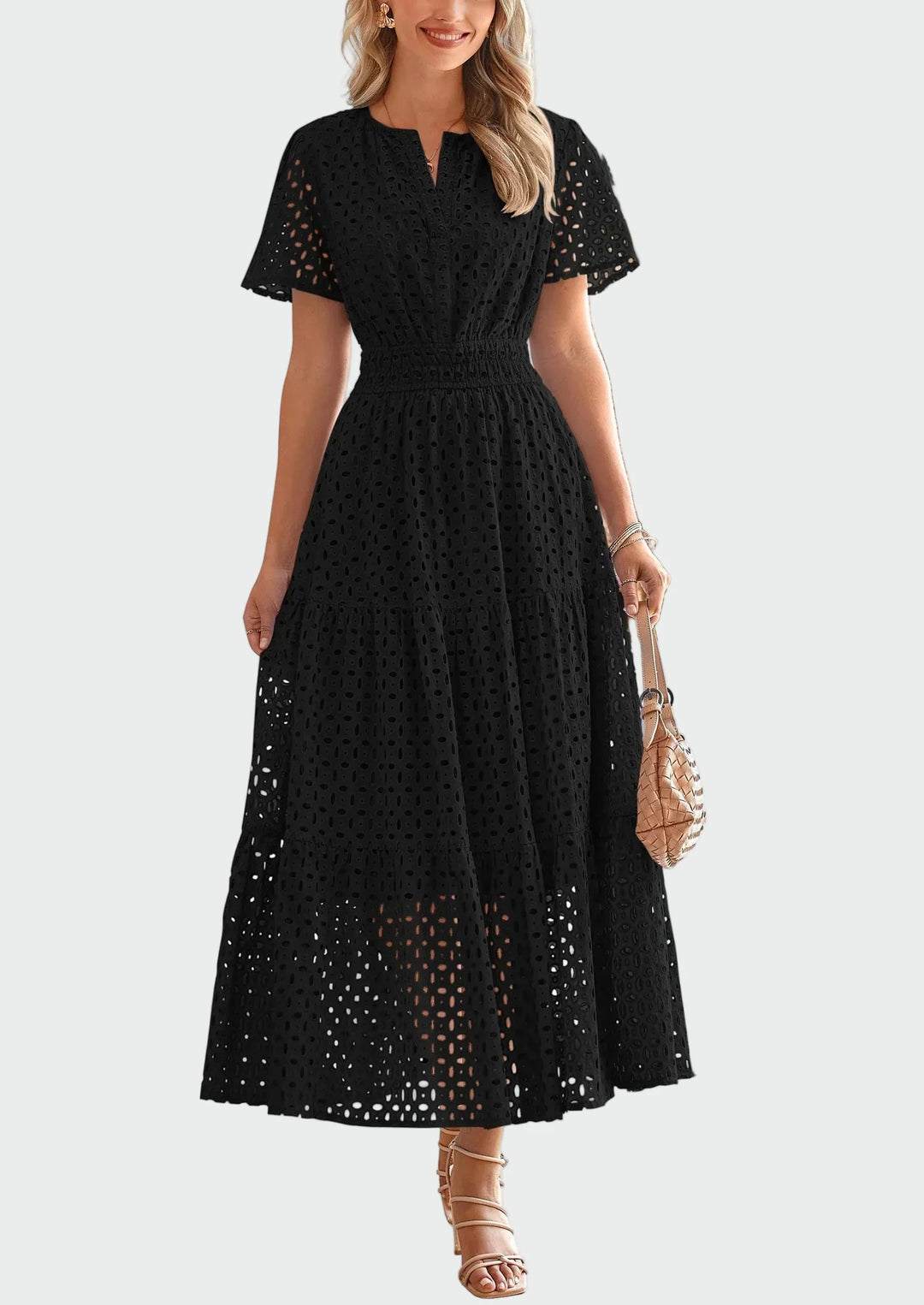 Vestido de Verão com Bordados em Ajour