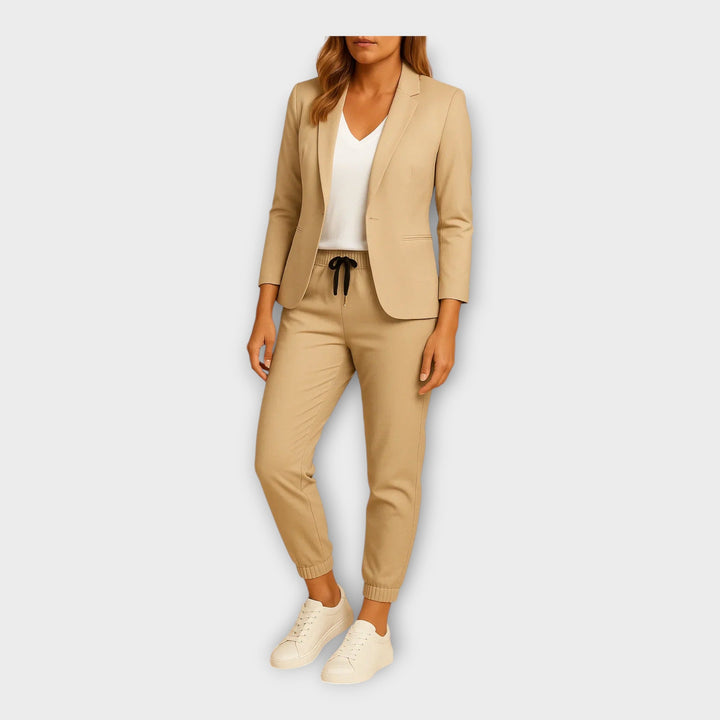 Fato Feminino com Blazer e Calças Jogger