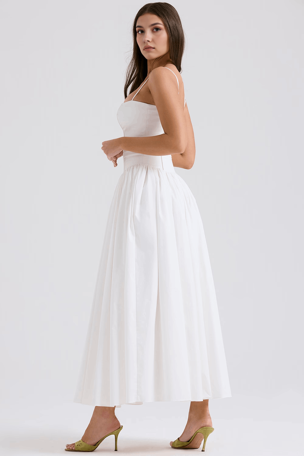 Vestido Maxi com Alças Finas e Padrão Floral