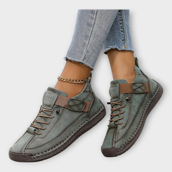 Sapatilhas desportivas com design elegante e prático