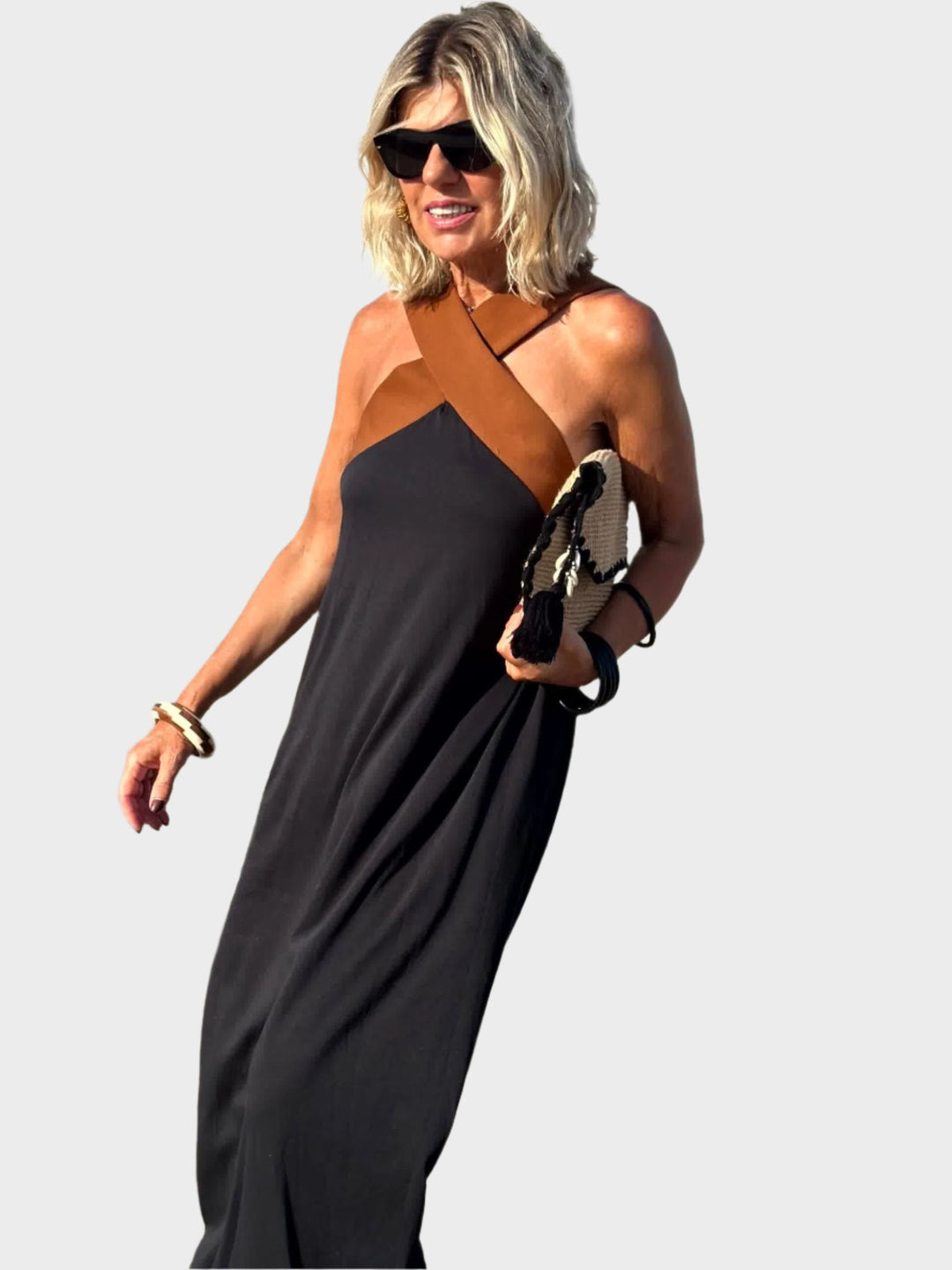 Vestido Elegante com Costas Descobertas e Decote Cruzado Moderno