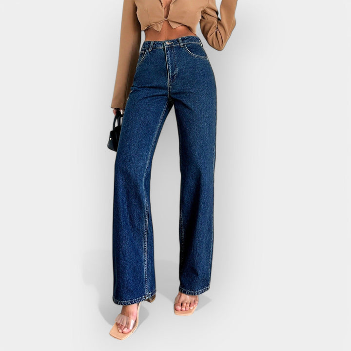 Jeans de Cintura Alta com Corte Larguinho