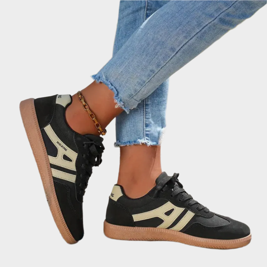 Sapatilhas Desportivas com Detalhes Retro