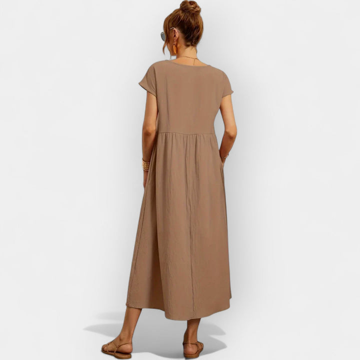 Vestido de Algodão Leve com Bolsos