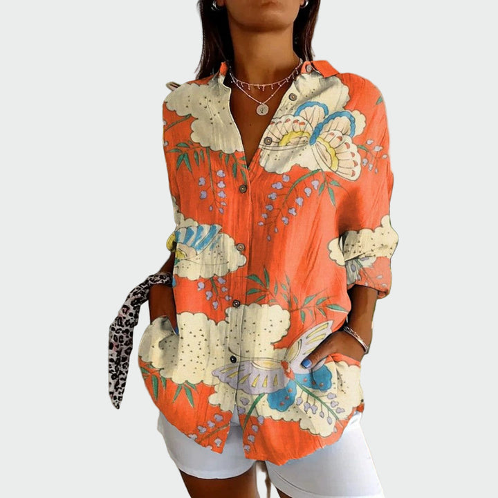 Blusa estilosa com padrão floral