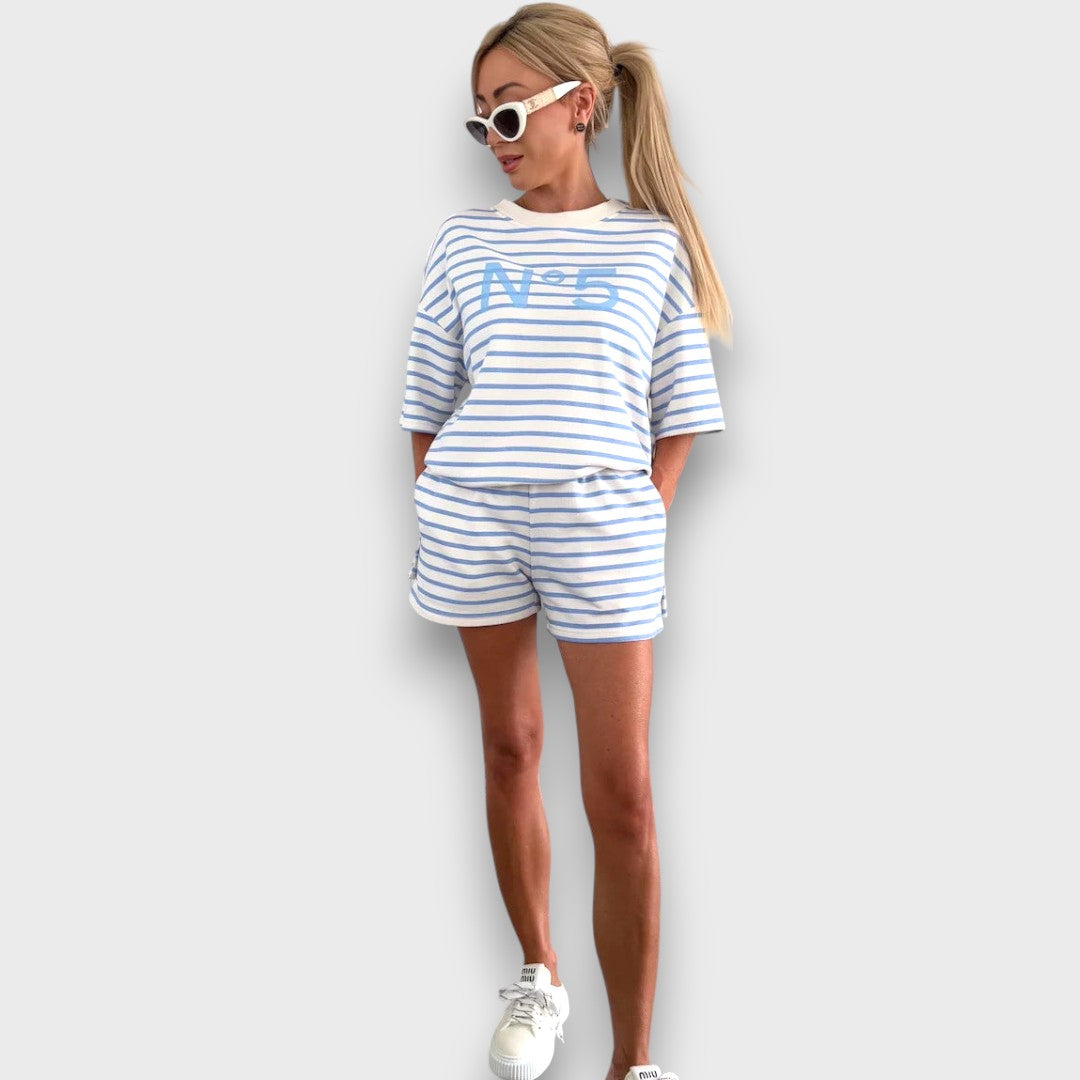 Conjunto de Blusa e Calções às Riscas com Estampa