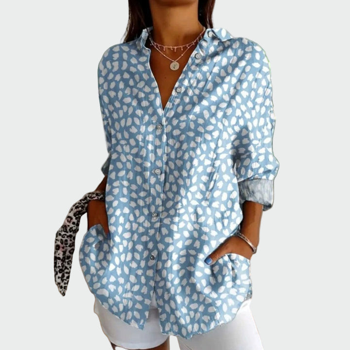Blusa estilosa com padrão floral