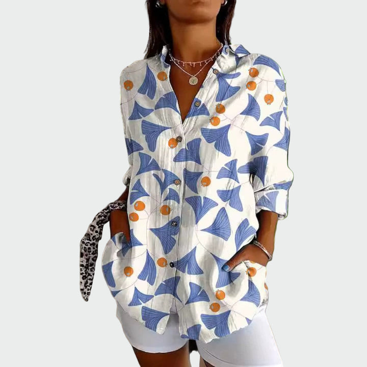 Blusa estilosa com padrão floral