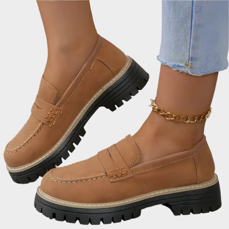 Mocassins com Sola Grossa