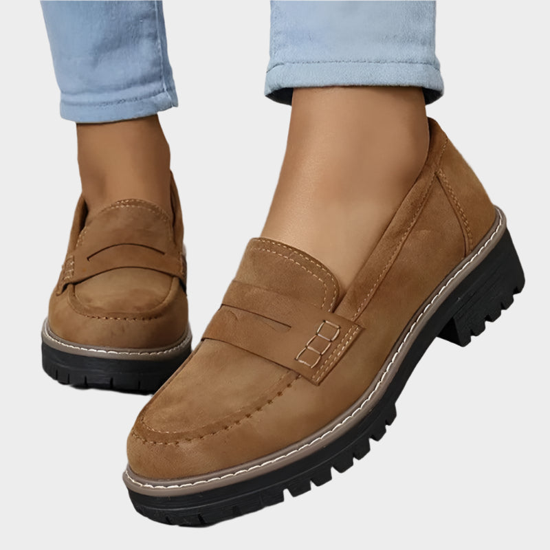 Mocassins com Sola Grossa