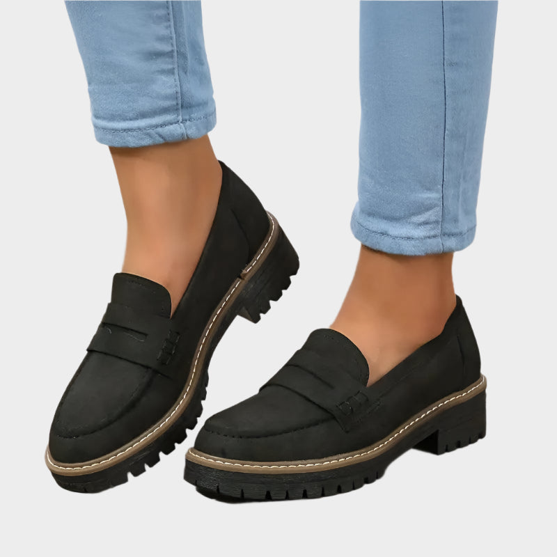 Mocassins com Sola Grossa