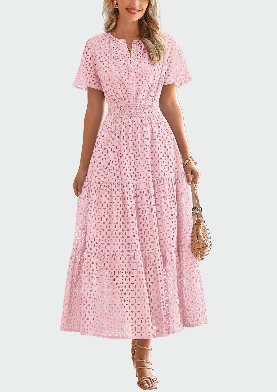 Vestido de Verão com Bordados em Ajour