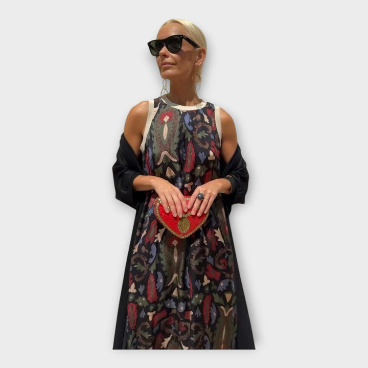 Vestido Maxi com Padrões Elegantes